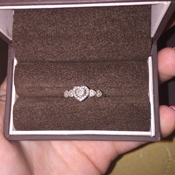 Jared’s Diamond Promise Ring - Picture 2 of 4